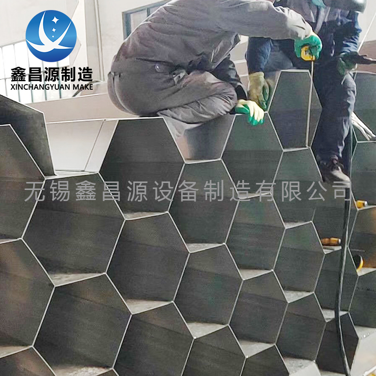一種集塵板、集塵極及移動(dòng)式靜電除塵裝置的制作方法